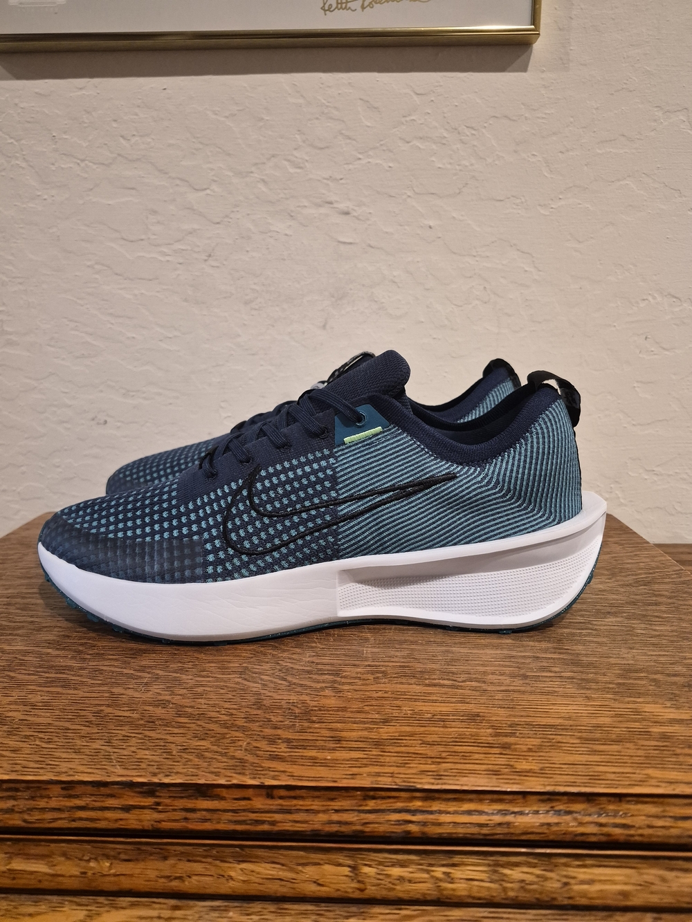 Nike Interact Run Athletic Running Shoes 
Men's Size US 12
